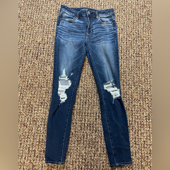 American Eagle Hi-Rise Distressed Jeggings, Size 4 - Picture 2 of 7